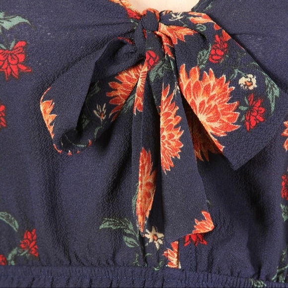 Pretty Romper - Picture 3 of 5